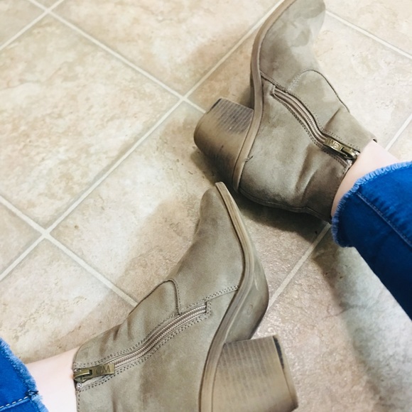 Chelsea Moreland Heeled ankle boots.🤩🙂 - Picture 6 of 7